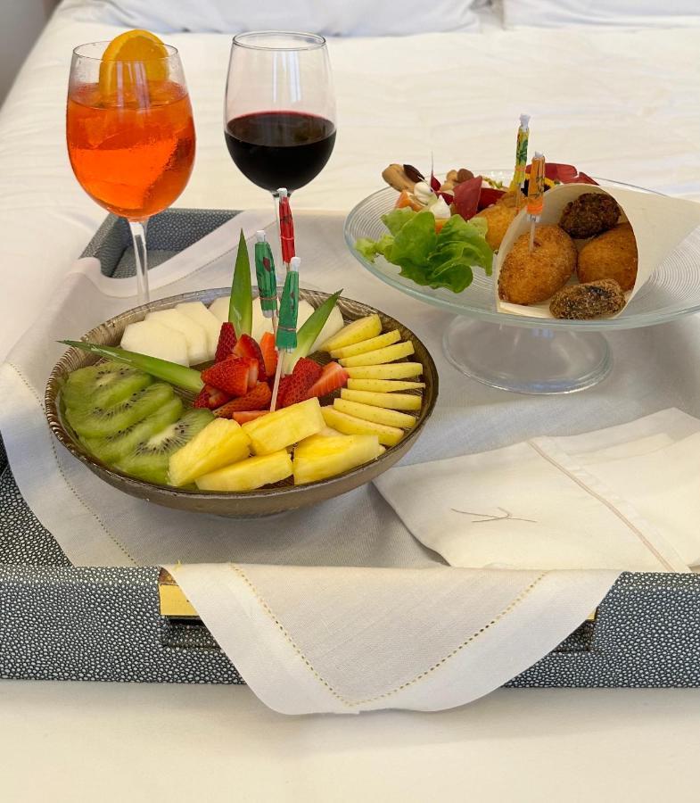 Experience Boutique Hotel - Villa Cimmino 卡斯特拉玛雷帝斯达比亚 外观 照片
